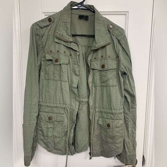 Y2K Grunge Army Green Shacket by Seventeen Whimsigoth 90’s - Picture 2 of 10